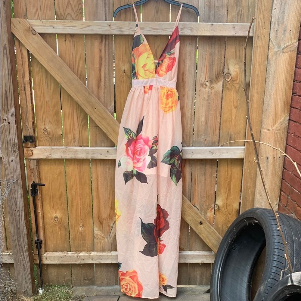 L'ATISTE Floral Maxi Dress